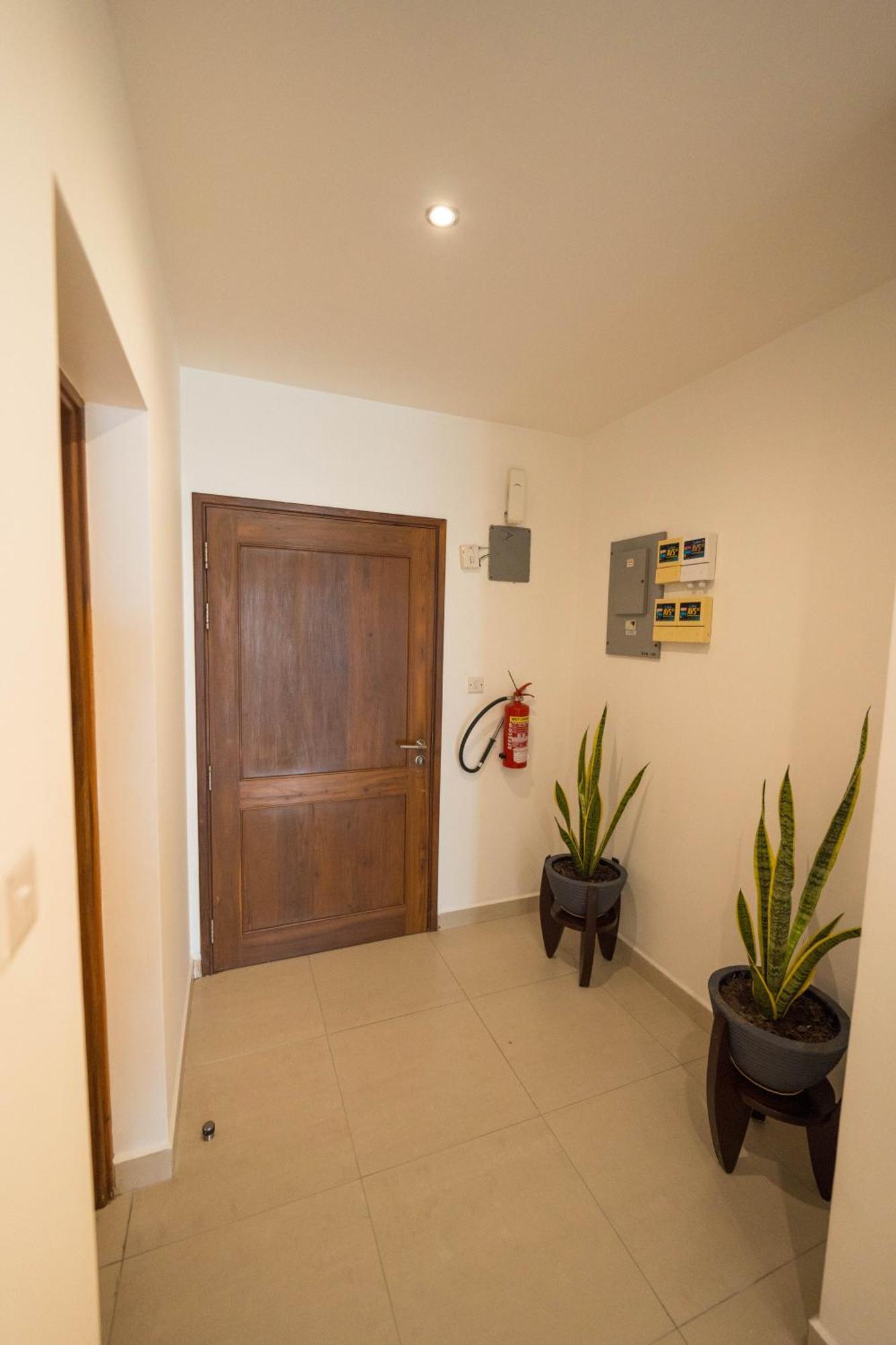 Flo'S Eco Residence Dar es Salaam Bagian luar foto